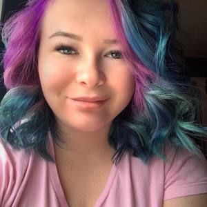 Meet your Posher, Karissa